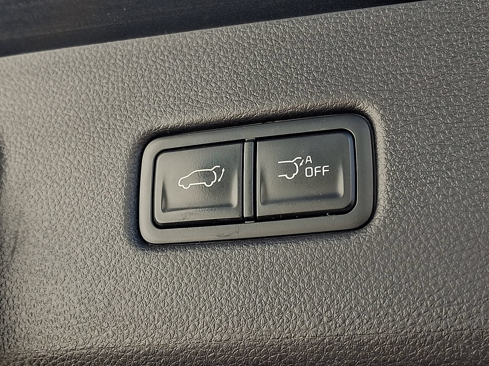 Certified 2025 Kia Carnival EX FWD image 31