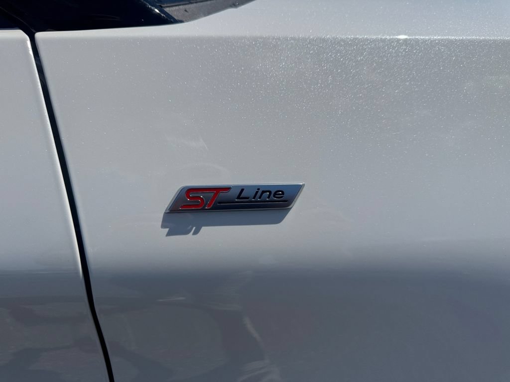 New 2026 Ford Explorer ST-Line w/ ST-Line Street Pack AWD/4WD image 16