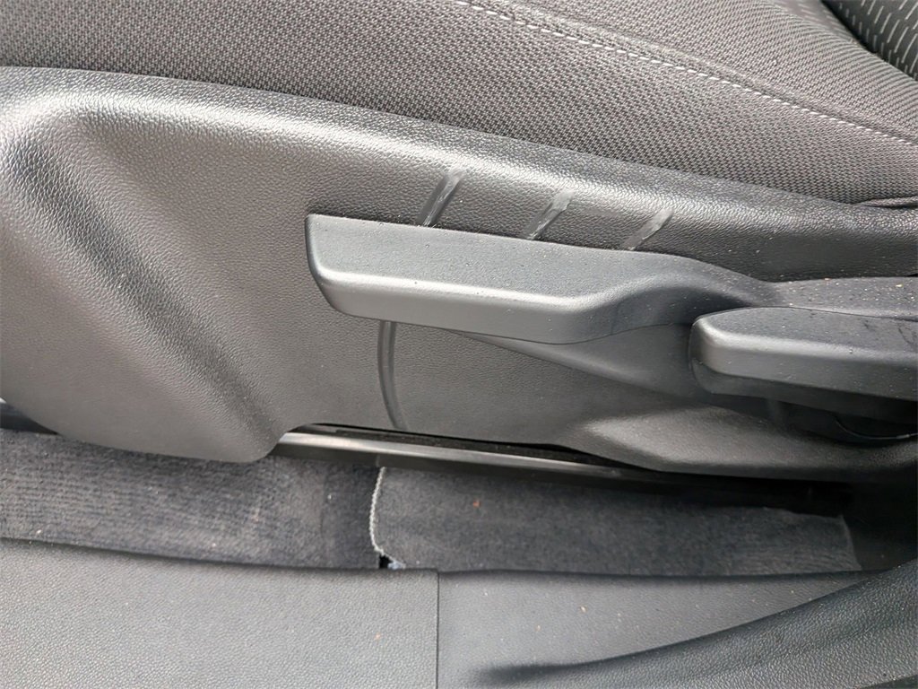 Used 2025 Chevrolet Equinox LT image 14