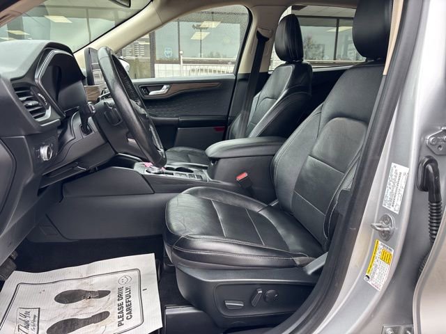 Used 2020 Ford Escape Titanium image 13