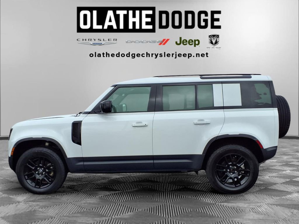 Used 2025 Land Rover Defender 110 S image 20