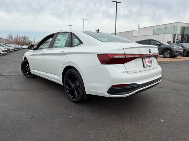 New 2026 Volkswagen Jetta SE FWD image 4