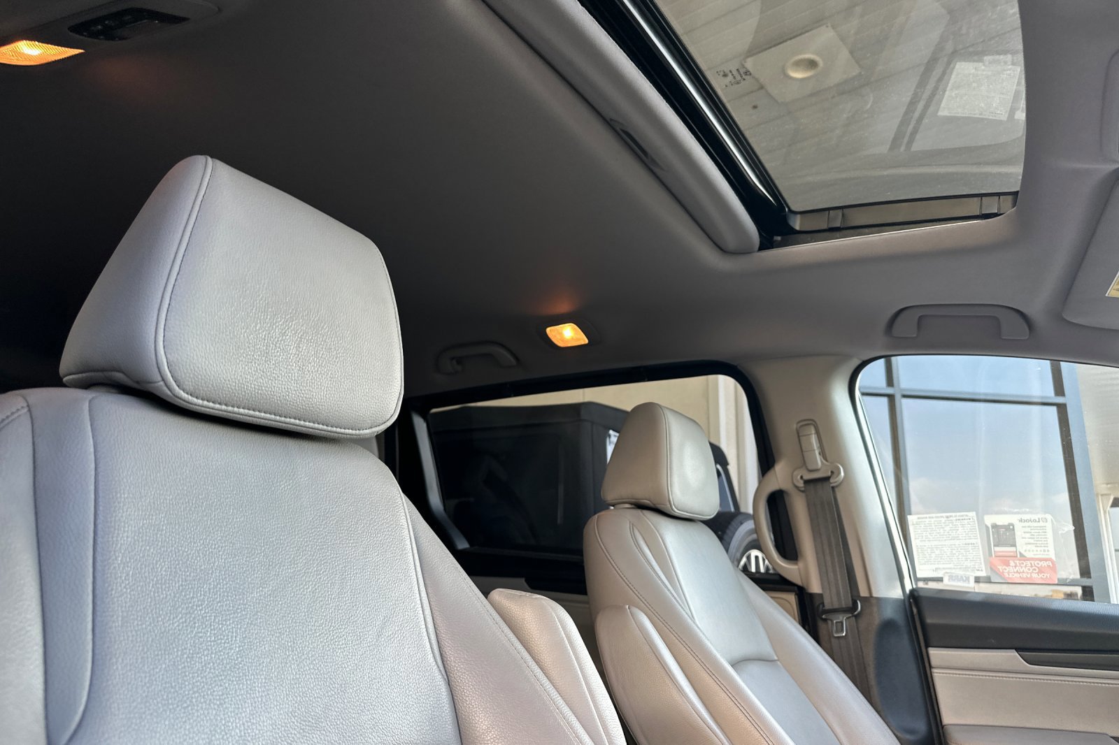 Used 2023 Honda Odyssey EX-L image 19