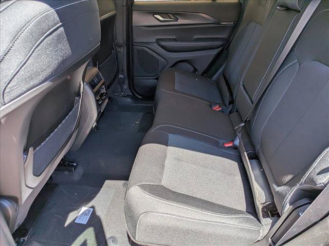 New 2026 Jeep Grand Cherokee Laredo X AWD/4WD image 16