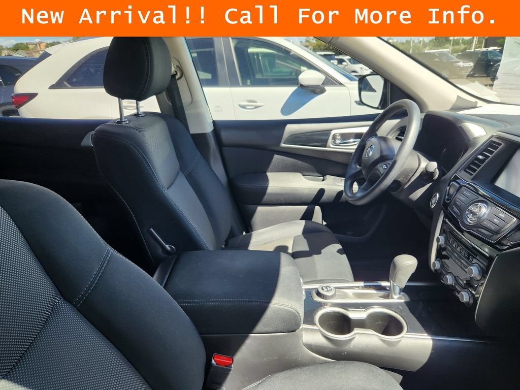 Used 2017 Nissan Pathfinder S AWD/4WD image 10