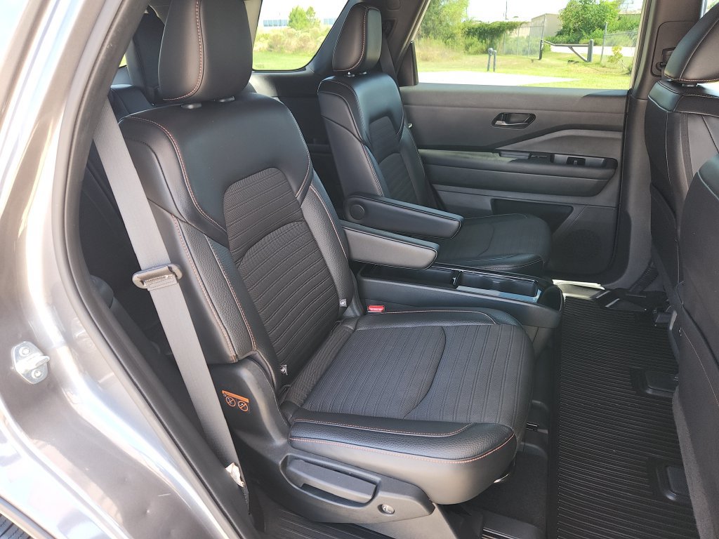 Certified 2024 Nissan Pathfinder Rock Creek AWD/4WD image 16