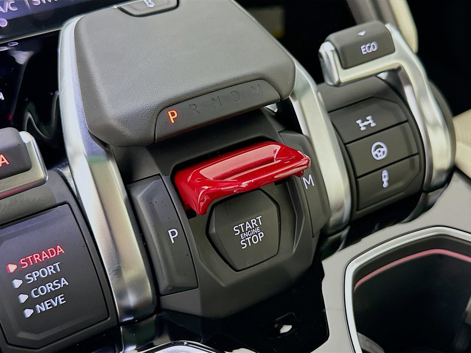Used 2024 Lamborghini Urus S AWD/4WD image 29