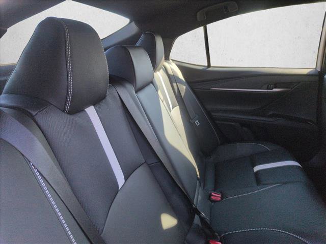 Used 2025 Toyota Camry SE w/ Convenience Package image 20