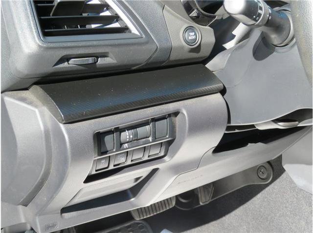 Used 2022 Subaru Impreza 2.0i Premium image 30
