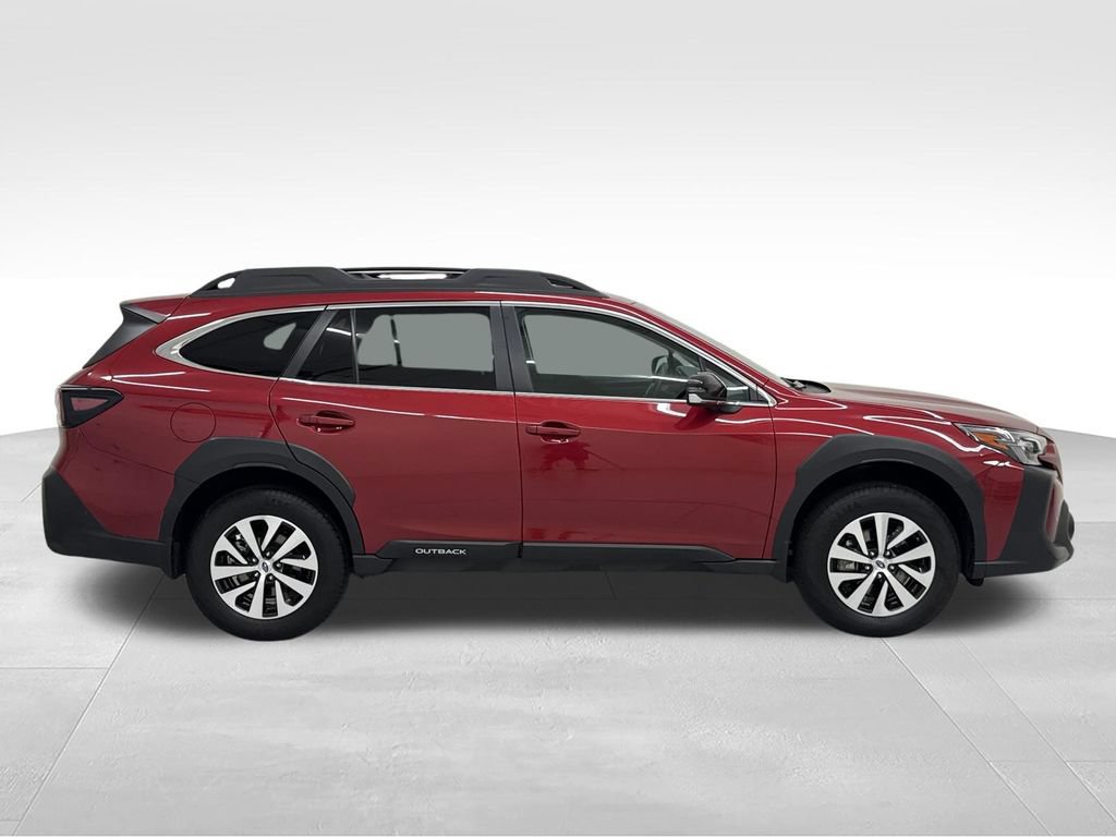 Certified 2025 Subaru Outback Premium AWD/4WD image 8