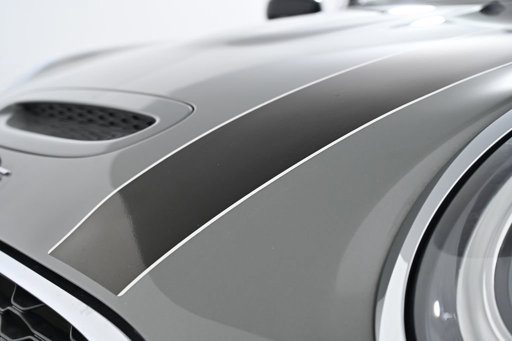 Used 2021 MINI Cooper S w/ 6.5" Touchscreen Package image 11