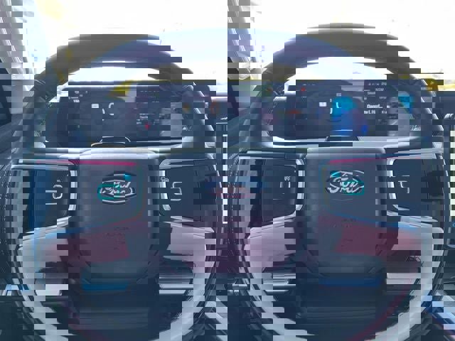 Certified 2025 Ford Expedition Max Platinum image 27