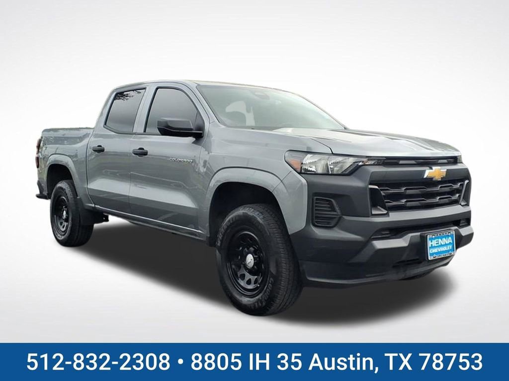 Used 2025 Chevrolet Colorado W/T w/ Advanced Trailering Package RWD image 1