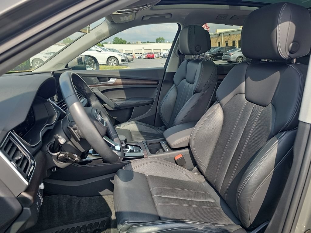 Certified 2023 Audi Q5 2.0T Prestige w/ Prestige Package AWD/4WD image 3