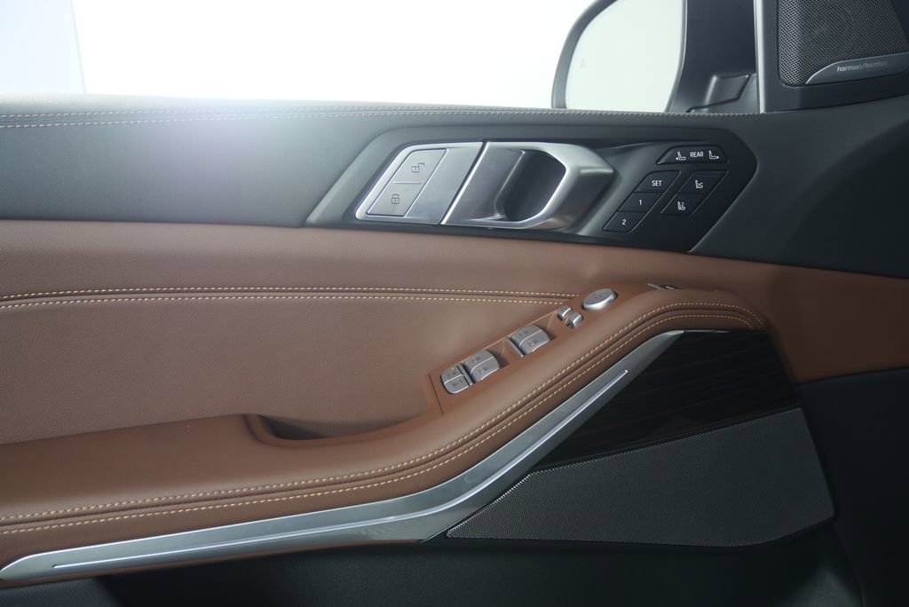 Used 2026 BMW X7 xDrive40i w/ Executive Package AWD/4WD image 8