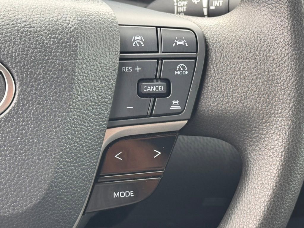 Used 2025 Toyota Camry LE image 22