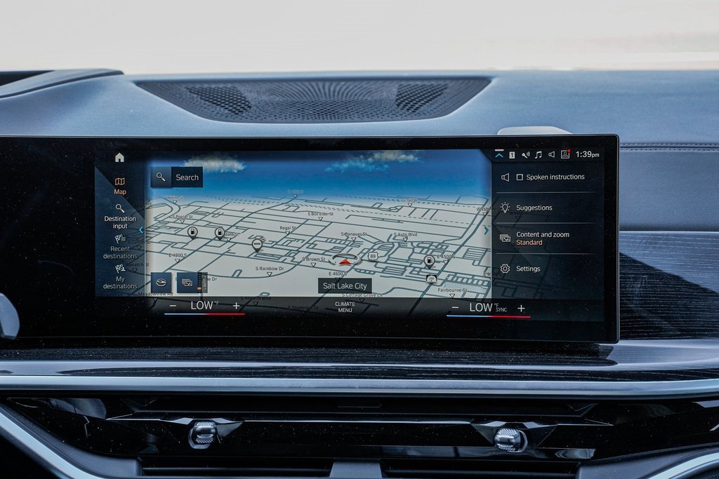 Used 2023 BMW X7 M60i image 13