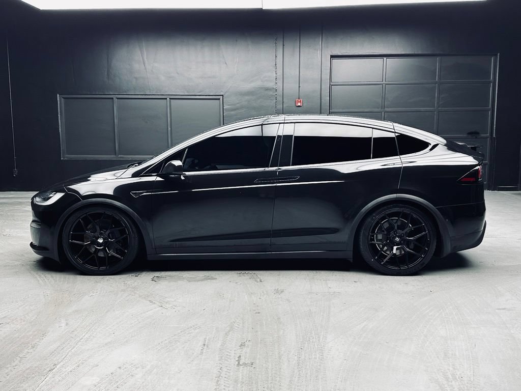 Used 2022 Tesla Model X Plaid AWD/4WD image 3
