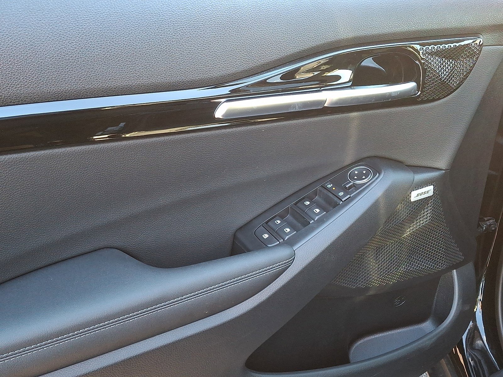 New 2026 Kia Seltos SX w/ SX Sunroof Package image 5