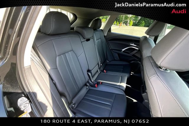 Used 2025 Audi Q5 Premium w/ Convenience Package AWD/4WD image 19