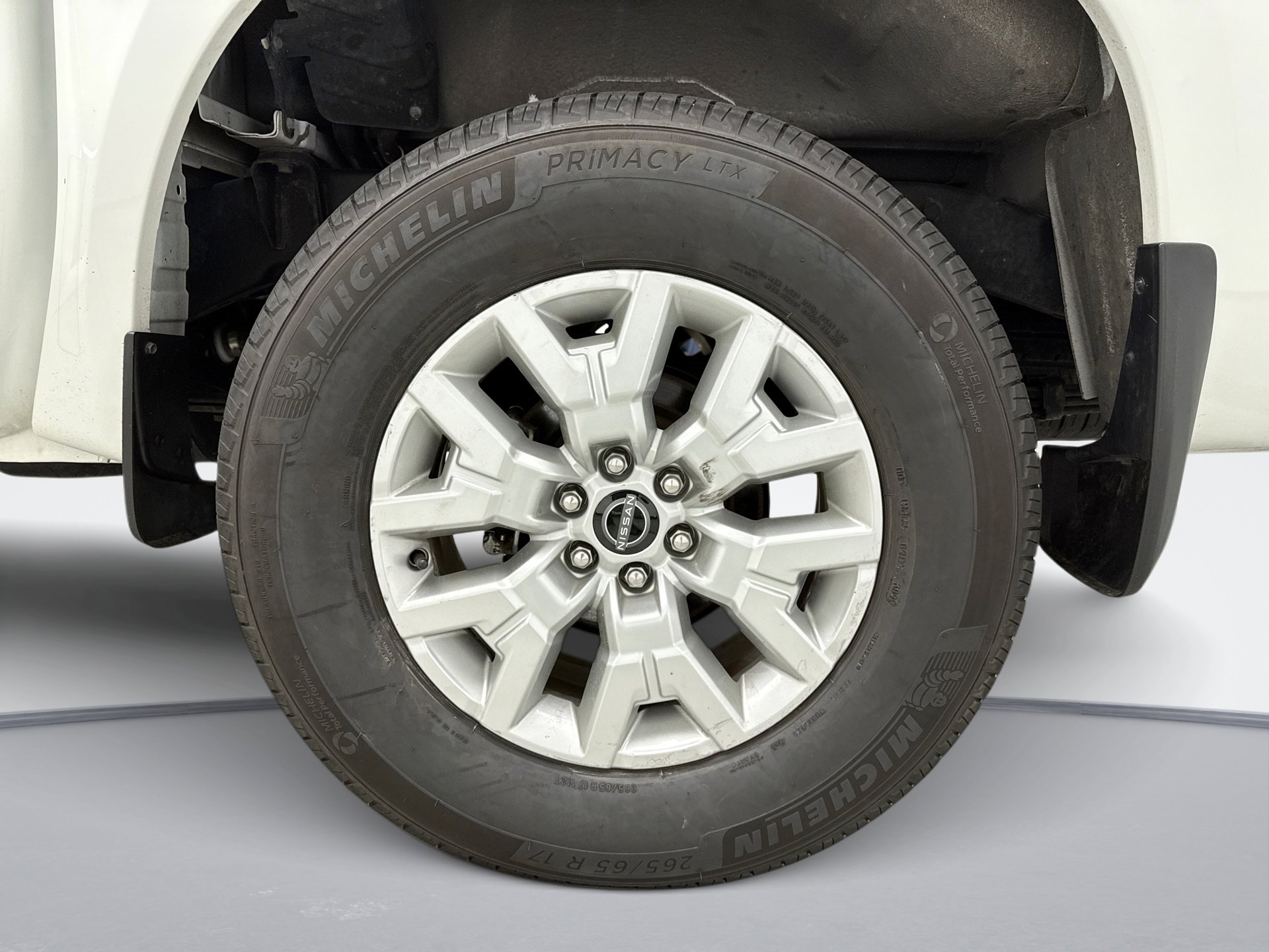 Used 2023 Nissan Frontier SV AWD/4WD image 24