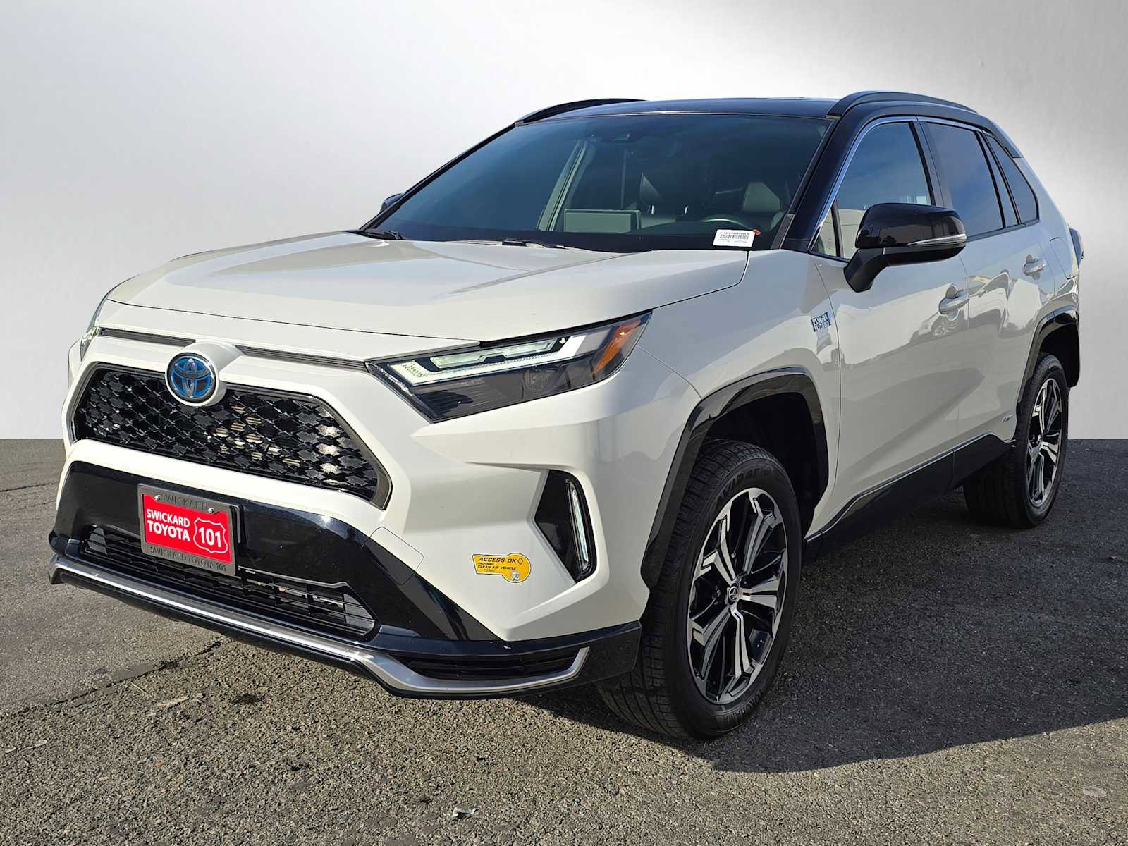 Used 2022 Toyota RAV4 XSE image 7