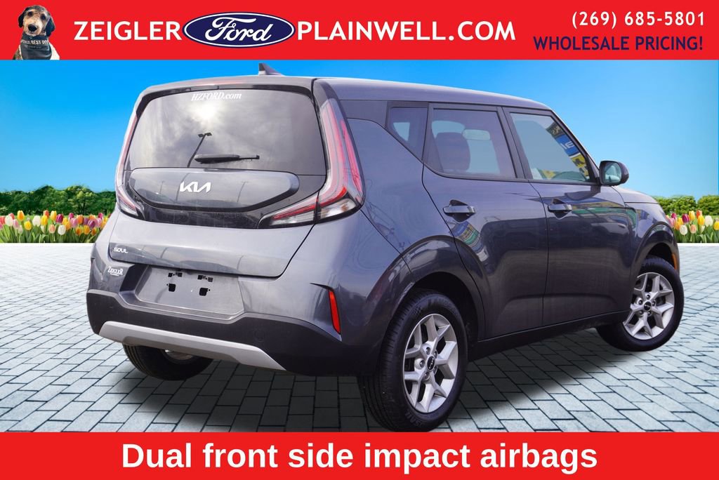 Used 2024 Kia Soul LX w/ Option Group 015 image 5