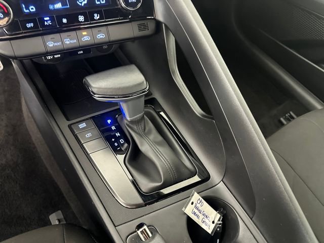 Certified 2025 Hyundai Elantra Sport image 20