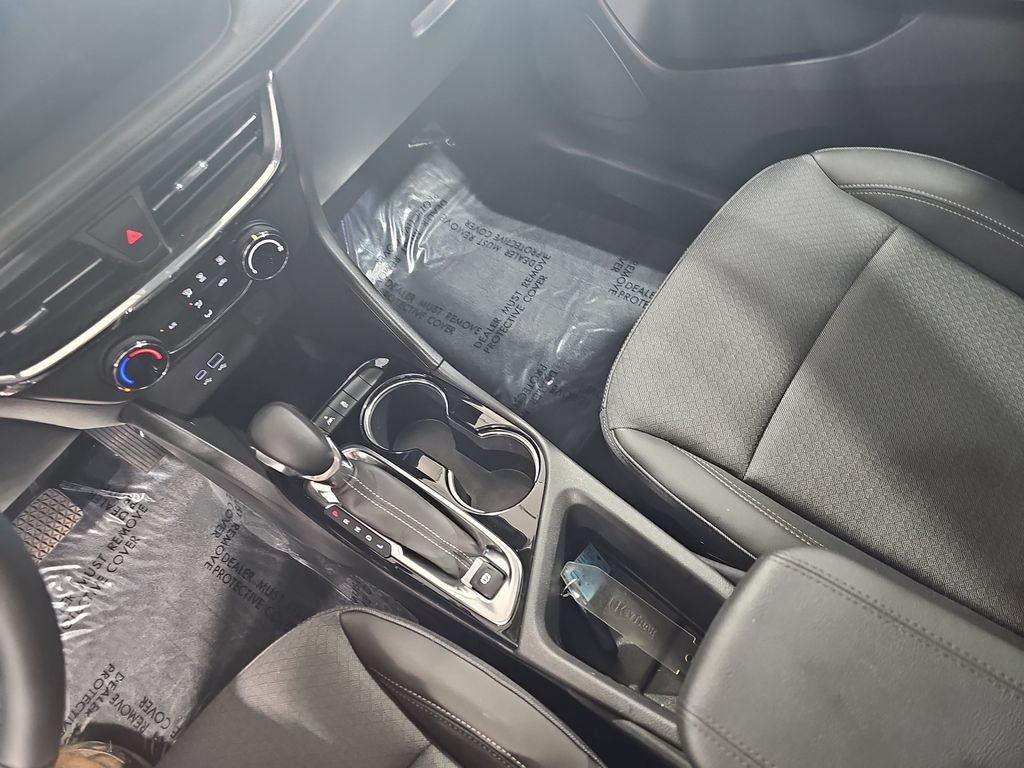 Certified 2025 Buick Encore GX Preferred FWD image 26
