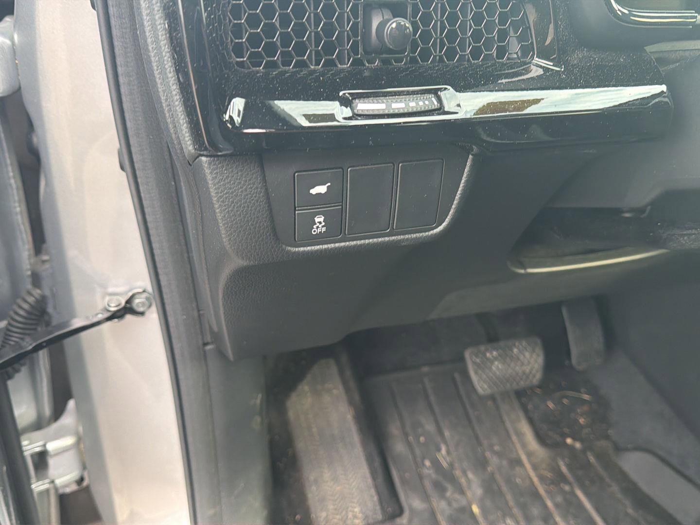 Used 2023 Honda CR-V Sport Touring image 14