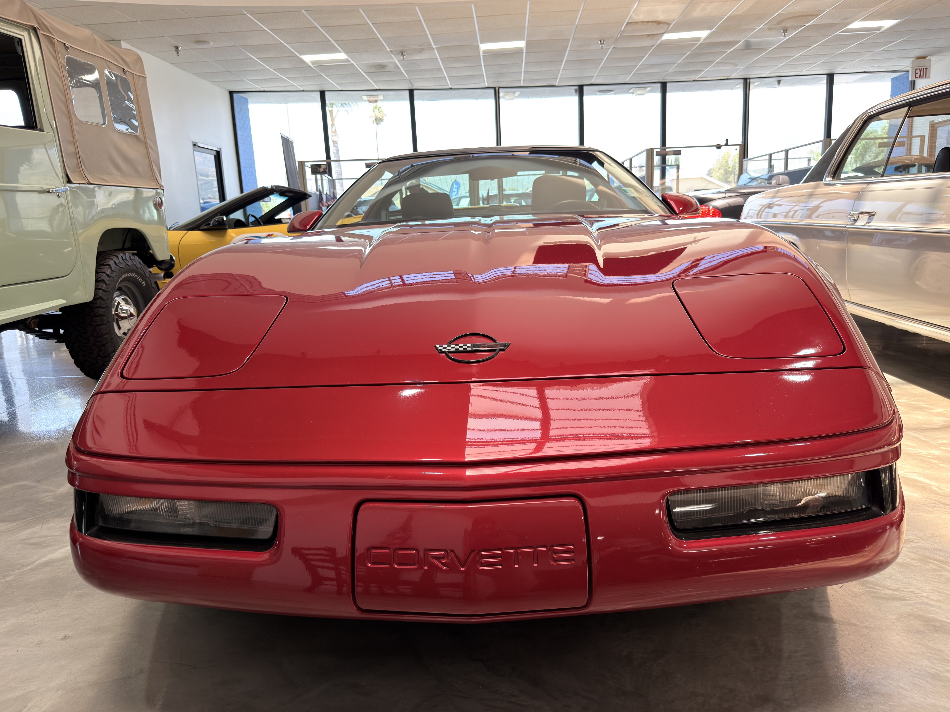 Used 1991 Chevrolet Corvette Coupe RWD image 3