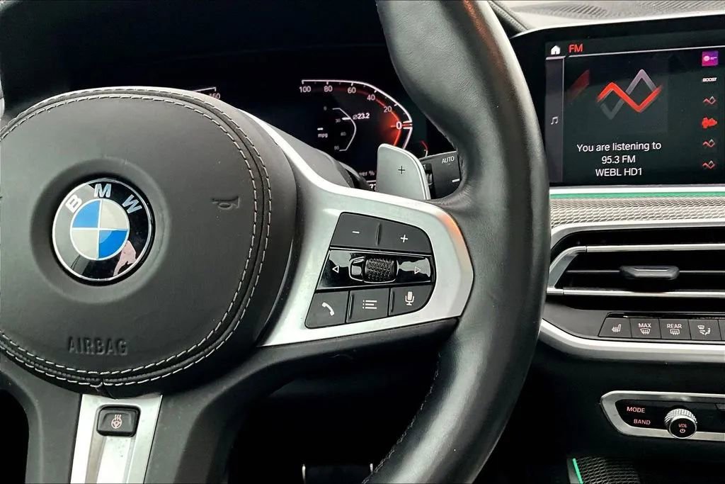 Used 2022 BMW X5 xDrive40i w/ M Sport Package AWD/4WD image 12