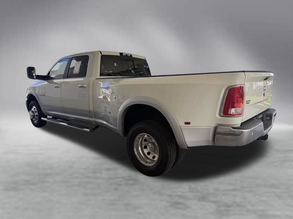 Used 2018 RAM 3500 Laramie RWD image 4