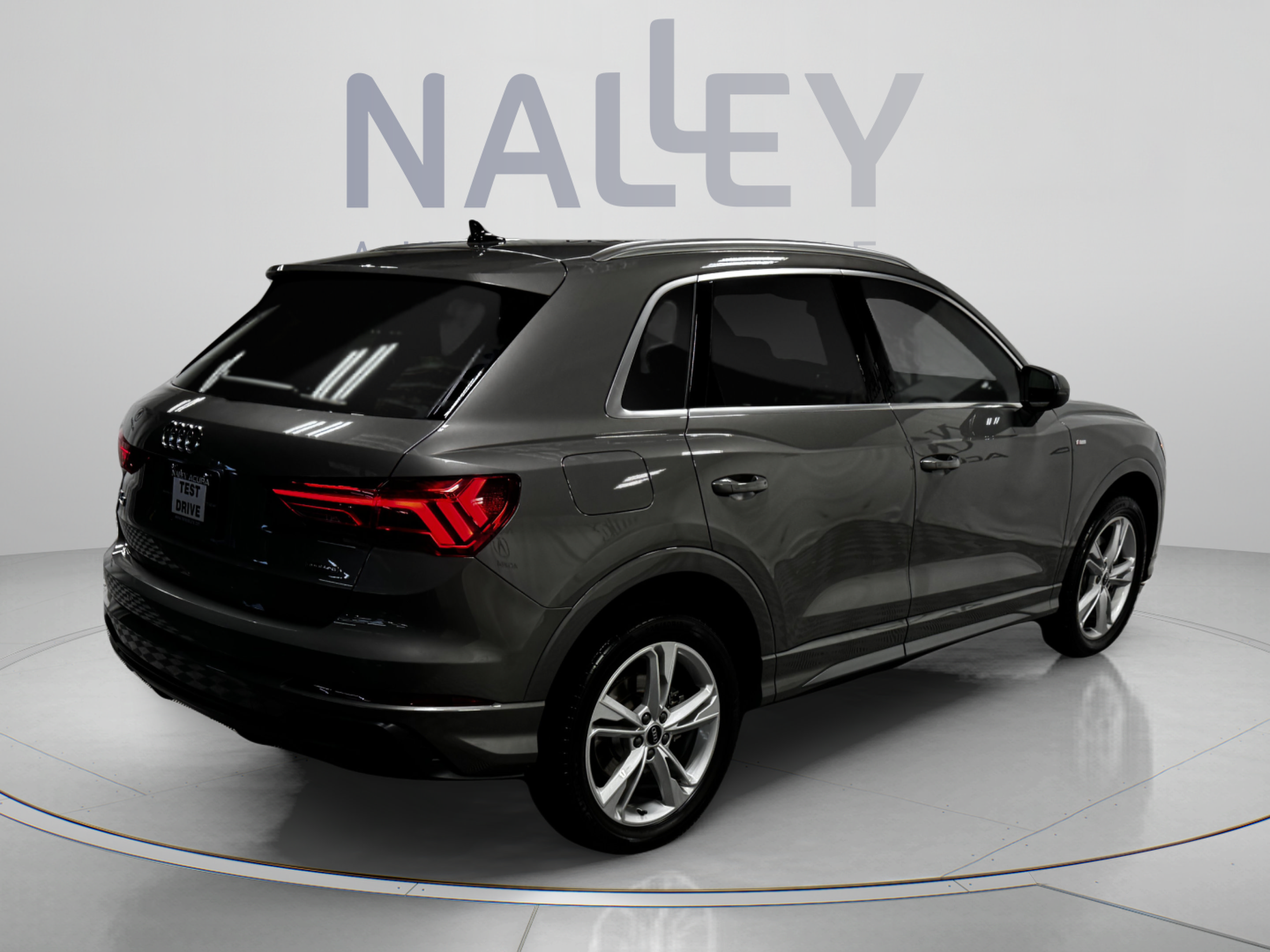 Used 2021 Audi Q3 2.0T Premium AWD/4WD image 5