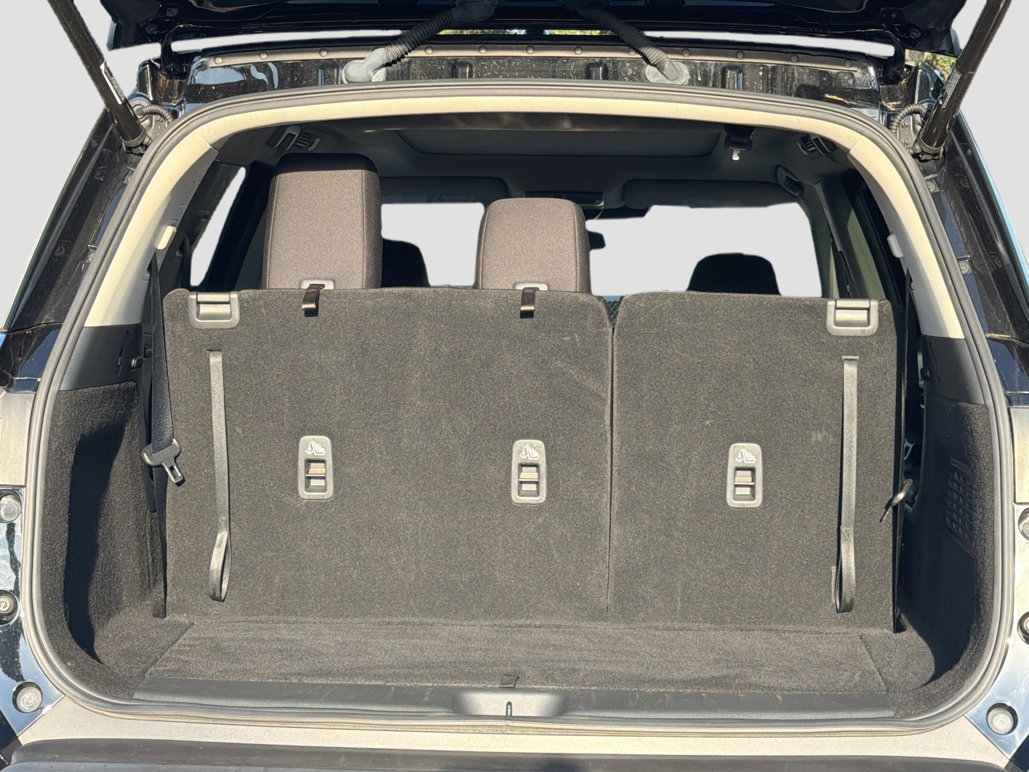 Used 2023 Nissan Pathfinder SV w/ SV Premium Package image 11