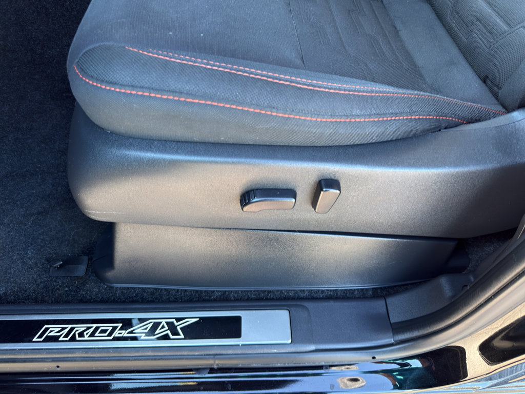 Used 2023 Nissan Frontier PRO-4X w/ Pro Convenience Package AWD/4WD image 34