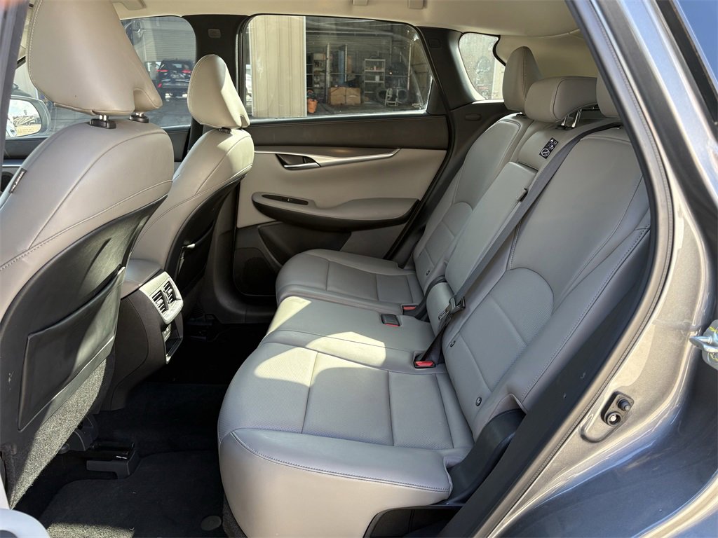 Used 2023 INFINITI QX50 Luxe w/ Cargo Package image 24