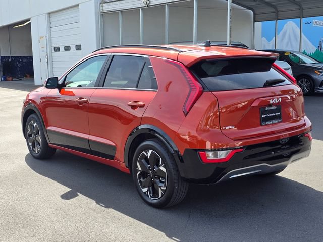 Certified 2023 Kia Niro Wind w/ Wind Preserve Package FWD image 3