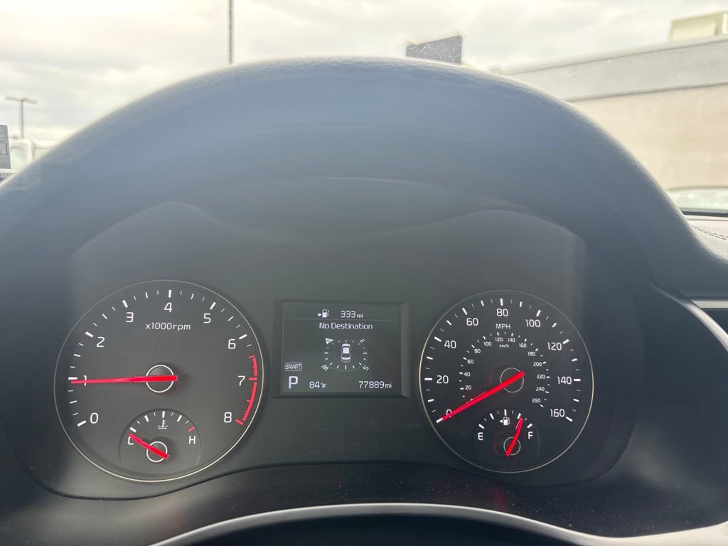 Used 2017 Kia Cadenza Premium w/ Luxury Package FWD image 9