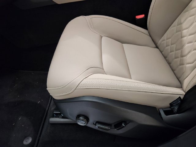 Certified 2026 Volvo XC90 B6 Plus w/ Protection Package Premier AWD/4WD image 25