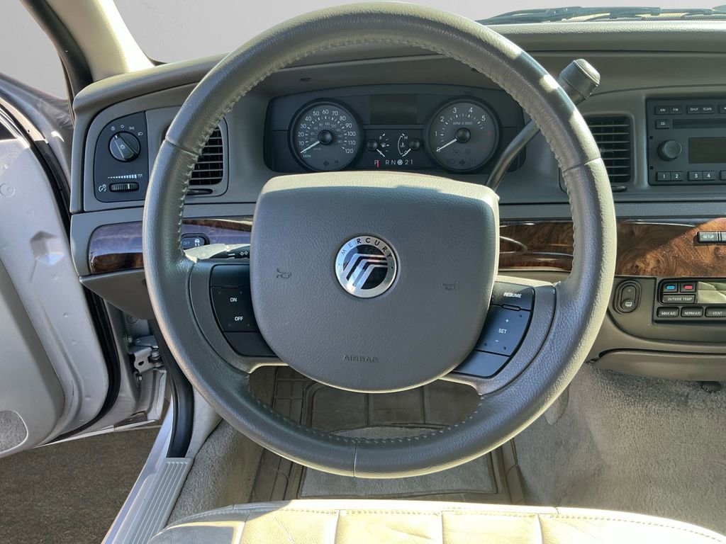 Used 2010 Mercury Grand Marquis LS image 12