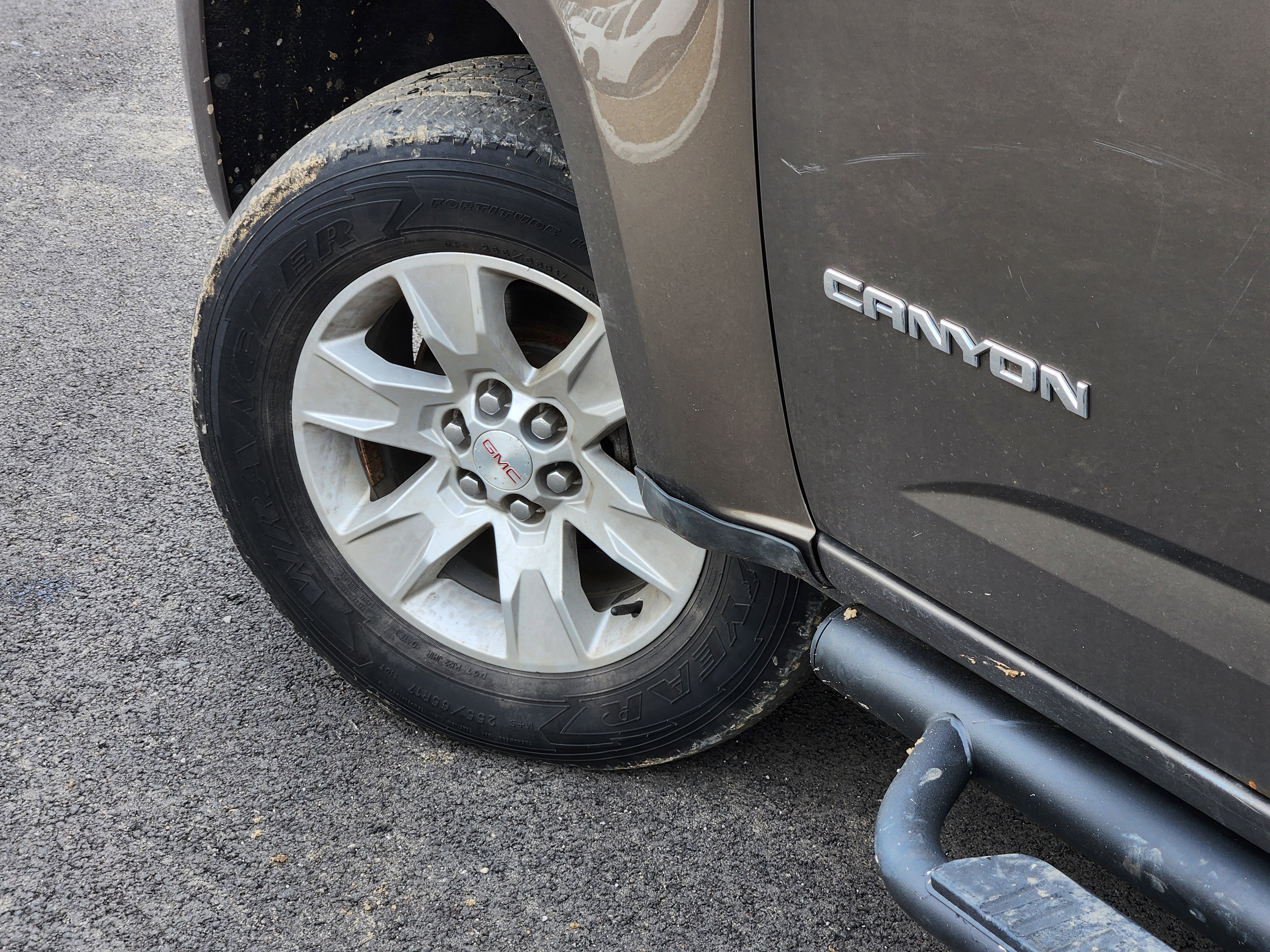 Used 2015 GMC Canyon SLE w/ SLE Convenience Package image 22