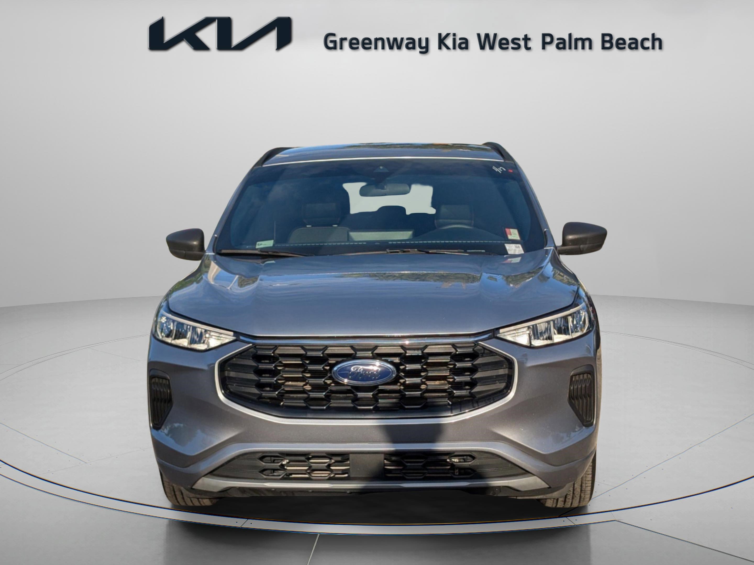 Used 2023 Ford Escape ST-Line w/ Tech Pack #1 image 3