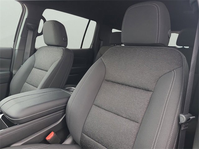 New 2026 Chevrolet Traverse LT w/ Driver Confidence Package image 24