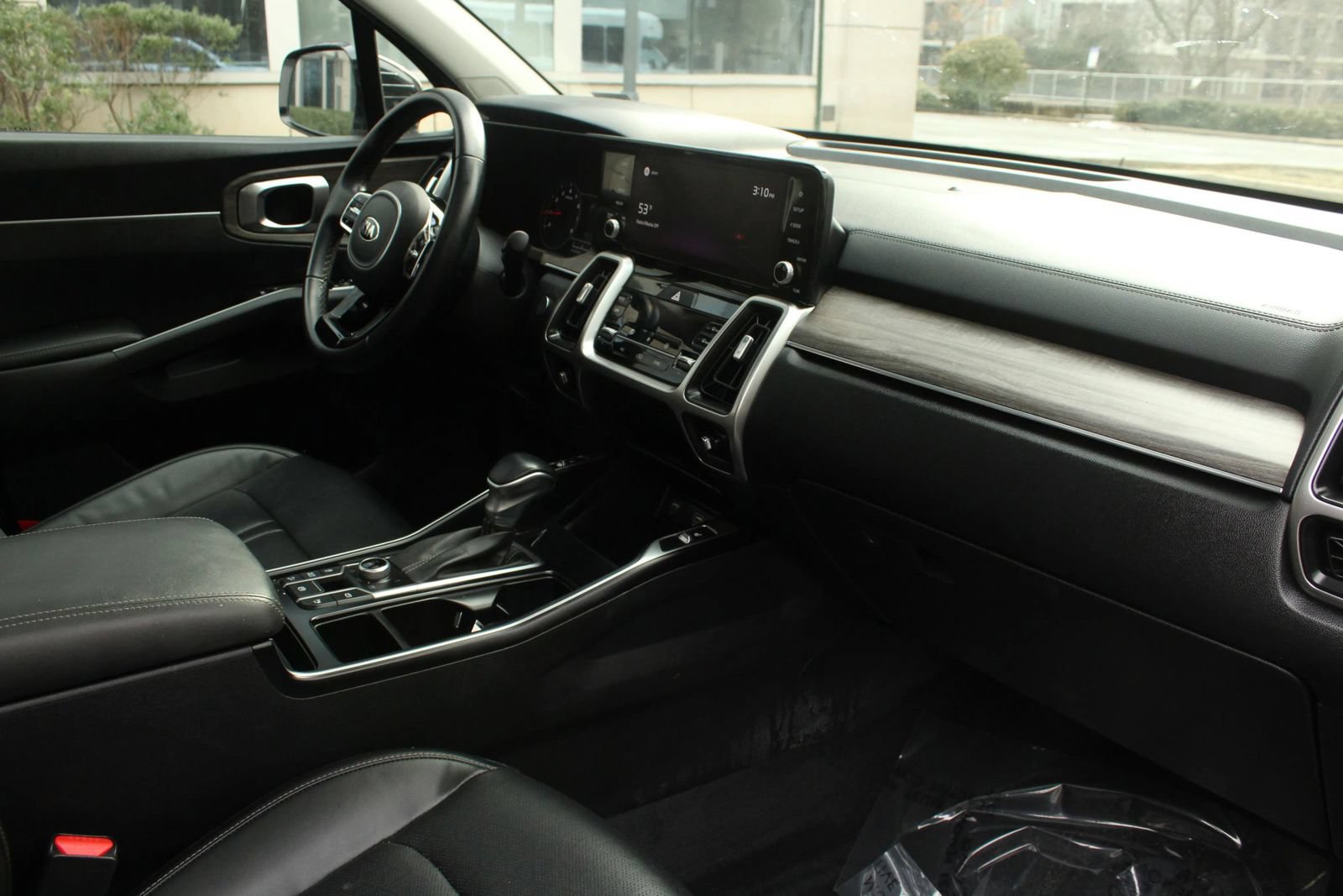 Used 2021 Kia Sorento EX w/ EX AWD X-Line Package image 25