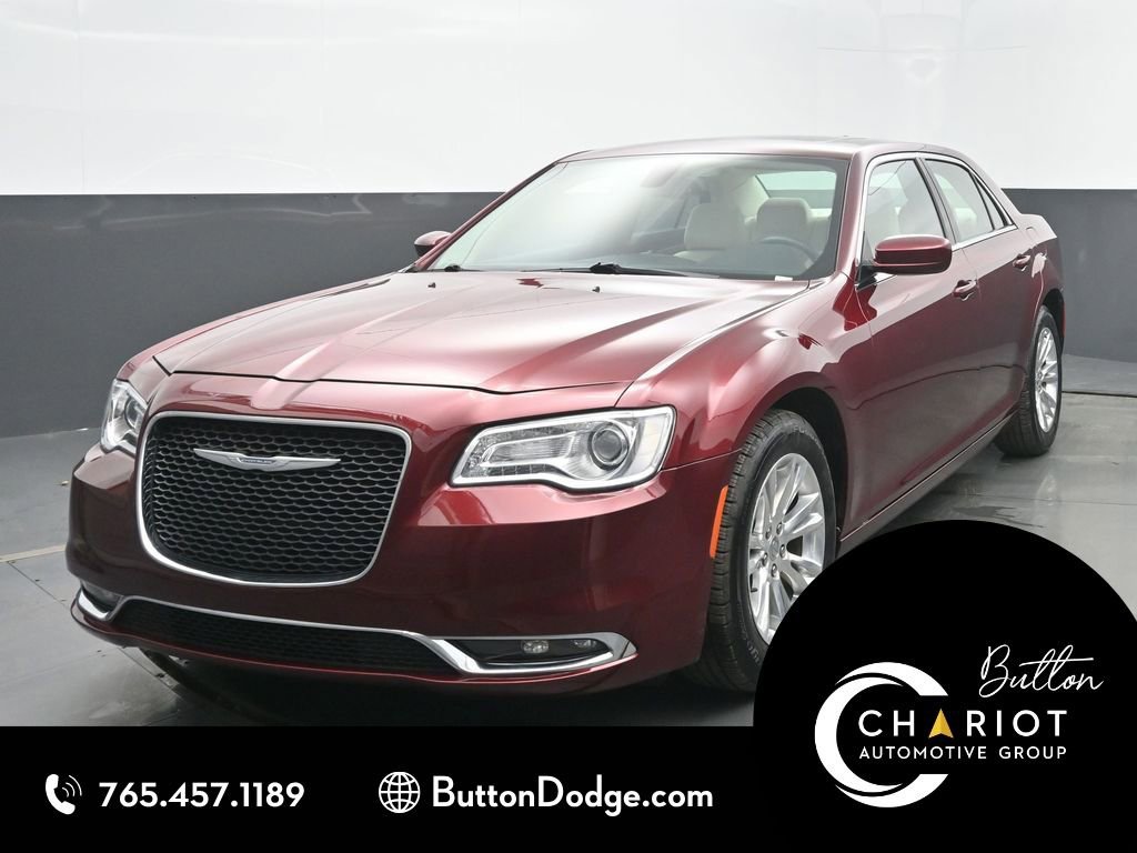 Used 2016 Chrysler 300 Limited image 1