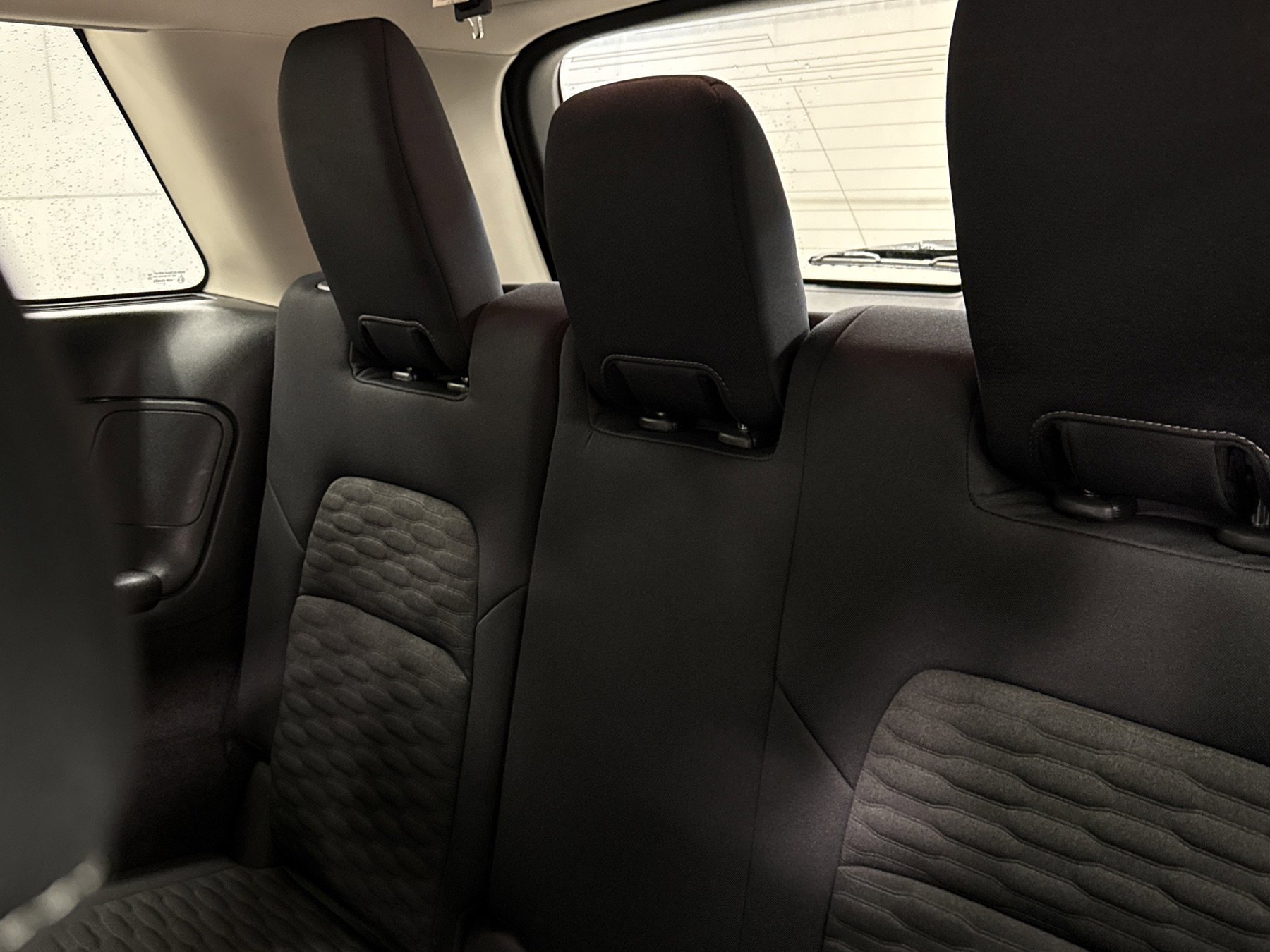 Used 2022 Nissan Pathfinder SV w/ SV Premium Package image 15