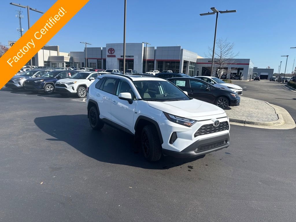 Used 2025 Toyota RAV4 XLE image 7