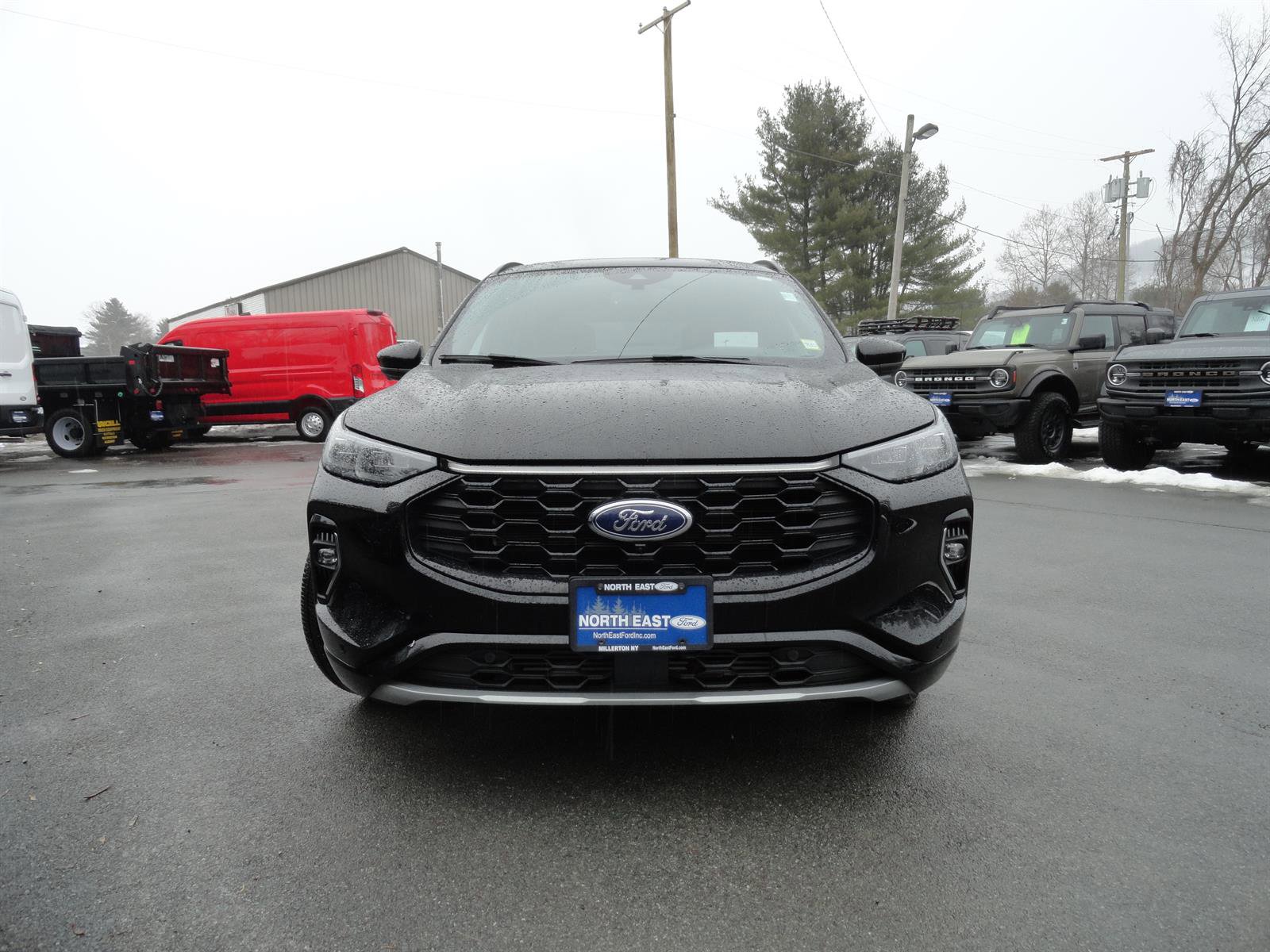 Certified 2023 Ford Escape ST-Line Elite w/ Premium Technology Package AWD/4WD image 2