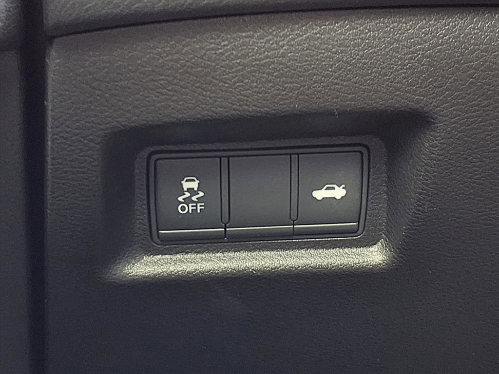 Used 2023 INFINITI Q50 Sensory image 21